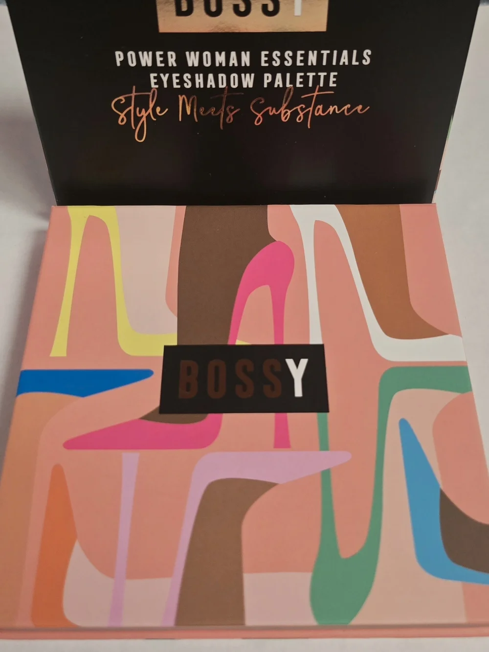 BOSSY Power Woman Essentials Eyeshadow Palette - Multicolor